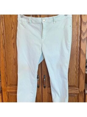 Brody Jeans Easy High Rise Crops.